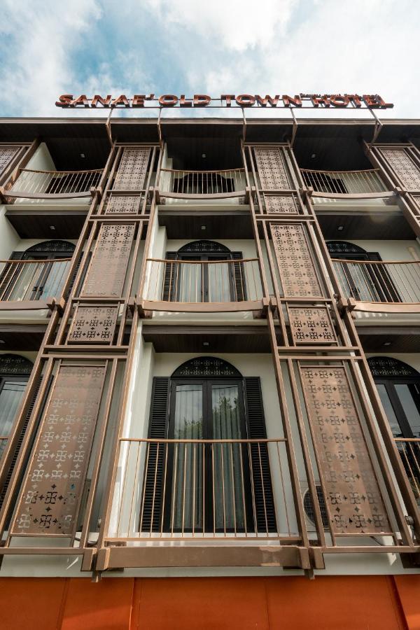 Sanae' Oldtown Hotel Chiang Mai Buitenkant foto